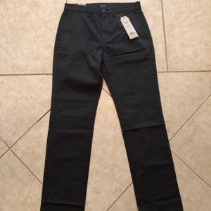 Brand New Men’s Levi’s Black Chinos size 30/32